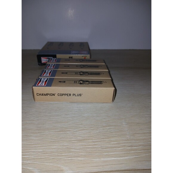 Set Of 4 Champion Copper Plus Spark Plugs 835 UL81C Federal-Mogul 2017 New - Picture 13 of 16